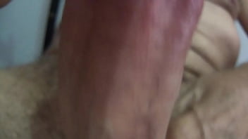 Preview 3 of Small Grils Sixy Xxx Action - pija de un maduro que la tiene muy caliente y la quiere poner muy duro
