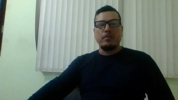 Preview 4 of Ass Finger Sniff Smell - V&iacute_deo de verificaci&oacute_n