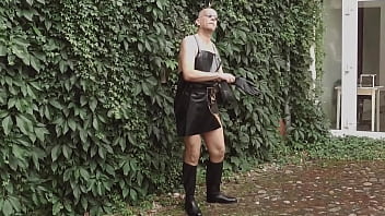 Preview 2 of Gorilla Mari - The Horny Rubber Gardener 12 Thunder Stroke Cum Shots