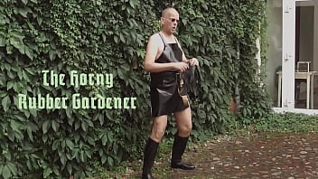 Preview 1 of Gorilla Mari - The Horny Rubber Gardener 12 Thunder Stroke Cum Shots