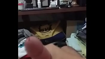 Preview 3 of 2 Shemales 69 - Punhetinha gozada