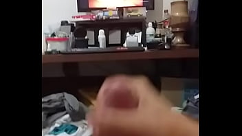 Preview 1 of 2 Shemales 69 - Punhetinha gozada