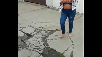 Preview 3 of Film Bbw - Colombian barefoot puta showing tits in public in the street