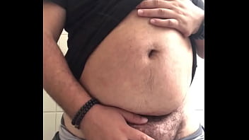 Preview 2 of Wwwpron Com 3gp - Urso urinando gostoso