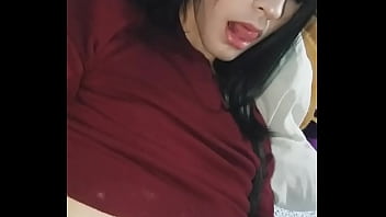 Preview 2 of Malaay Porn - Chilena caliente masturba su rica verga acabando en su ombligo manchando su ropa