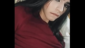 Preview 1 of Malaay Porn - Chilena caliente masturba su rica verga acabando en su ombligo manchando su ropa