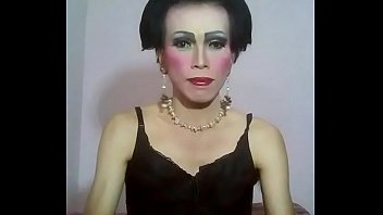 Preview 2 of Perfect Gonz - Makeup chic and cum