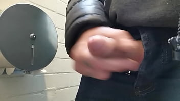 Preview 2 of Bia Bus - Got fucking horny