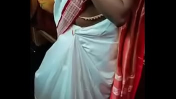 Preview 2 of Natuto Sex - Hot Swathi naidu romantic and sexy first night short film making part-12