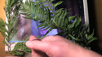 Preview 2 of Muscle Guy Loses Bum Virginity - Wolfman Cum Tribute for Miss Minni Prey!