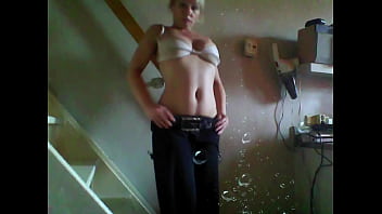 Preview 2 of Sunny Leon In Car - ellen goos crazy