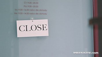 Preview 1 of X Hames Ter - Private.com - Hot Hairdresser Vinna Reed Mega Fucks Client!