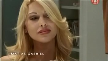 Preview 1 of Lesbian Face Spit - Monica Farro enfiestada por 3 tipos en un vestuario