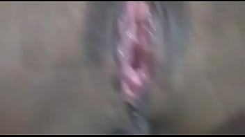 Preview 3 of Flash Bis Likes - Gozando  pensando no pau do amante enquanto o corno do marido sa&iacute_ pra trabalhar