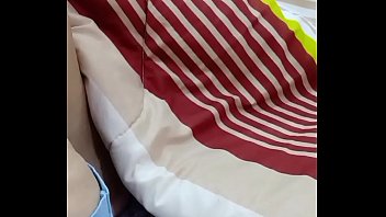 Preview 2 of Xxxxxxxx N - V&uacute_ to nằm một m&igrave_nh tự sướng