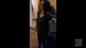 Preview 1 of Baby Chewer - Amateur casero swinger Isa hotwife mexicana con su regalo de San Valentin mientras su marido graba a Joss Single Guadalajara Jalisco
