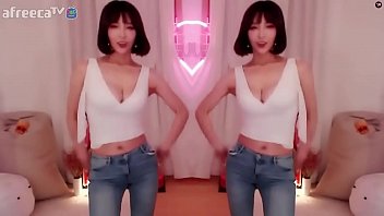Preview 4 of Morena Bailando - BJ Winter does sexy dance