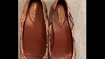 Preview 3 of Nut On Pinky Xxx - Shoe fucking - Cole Haan Roccia Snakeskin Flats