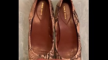 Preview 4 of Nut On Pinky Xxx - Shoe fucking - Cole Haan Roccia Snakeskin Flats