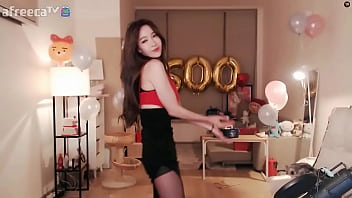 Preview 4 of Porn8x Indonesia - BJ Winter sexy dance #2