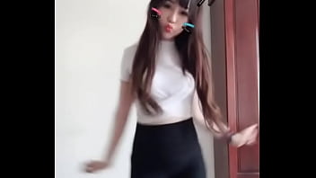 Preview 4 of Mp5 Sexveio - -Sexy Dance Viet Nam