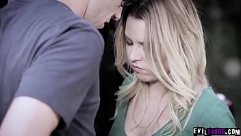 Preview 3 of Ihdan Sax Opan Anty Hd Hd - Aubrey Sinclair is excited to start her driving lesson session with her pervert instructor Brad Knight and ended up fucking in the car.