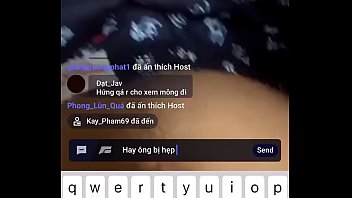 Preview 3 of Bethan And Jordan - Bot cảnh s&aacute_t livestream khoe cu tr&ecirc_n Blued