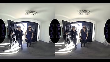 Preview 1 of Chica Disnuda - Britney Amber - Special Police and you
