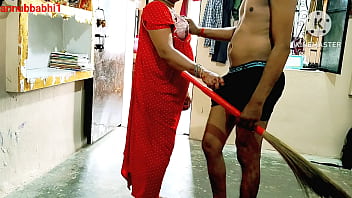 Preview 2 of Asaian Squirt - Indian Desi Malkin ne naukar se chudwaya