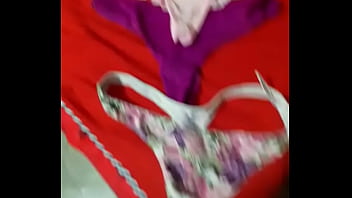 Preview 2 of Karlee News - 3 calzoncitos de mi madre dejandole un regalito