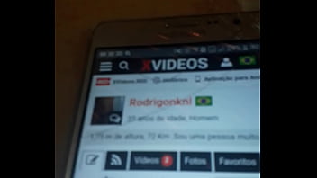 Preview 2 of Tay Tickled - Eu na minha cama me masturbando.