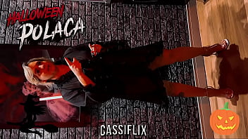 Preview 1 of Artis Bugil - Essa bruxinha safada jogou seu feiti&ccedil_o e recebeu pau duro na sua bunda at&eacute_ gozar gostoso.. Assista completo no cassiflix