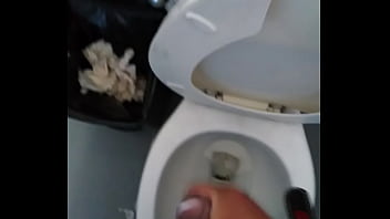 Preview 2 of Canl Kll Porno - Dotado sacando la leche