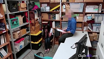 Preview 2 of Vng 3 P - Raven reign caught being a thieving little hoe