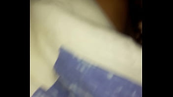 Preview 1 of Poppy Xxx Videos - Mama llego b. y se queda d.