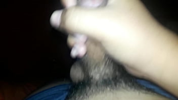 Preview 3 of Yeu Teb - Me toco mi pene chico