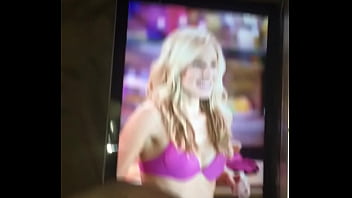 Preview 1 of Small Tenies - Kristen Bell Cumtribute