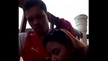 Preview 3 of Boobs Johnny - Dinho barreto sendo chupado por coroa