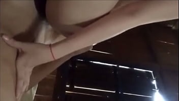 Preview 4 of Bhabhi Little Devar - ចុយឡេីងឈឺក្តួយ