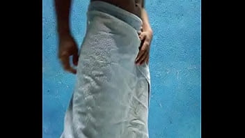Preview 1 of Indian Xxxesx Video - Um novinho na punheta