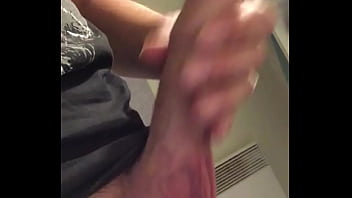 Preview 1 of Schwanger Pornos Deutsch - handjob