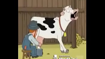 Preview 3 of Ibu Diperkosa Pencuri - Sacando leche
