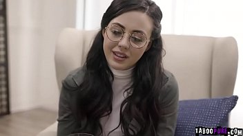 Preview 2 of Dengeorus Sex Mom - Whitney Wright is a virgin teen that was rescued by a perverted social worker and got exploited by fucking her teen pussy.