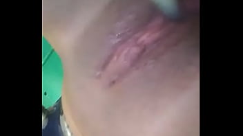 Preview 2 of Nude Ruiva - Es una amiga,  le gusta meterse un palo
