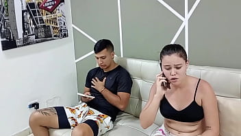 Preview 1 of Jav Gay Sexclub - Mi peque&ntilde_a hermanastra se confunde y me da viagra por accidente y termino follandola duro hasta venirme en ella. high