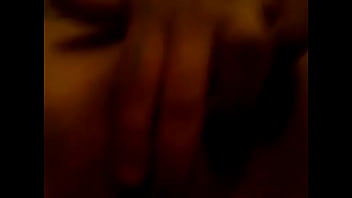 Preview 3 of Suce Moi Les Seins - Amiga se toca