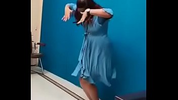 Preview 1 of Xxx Bf 4gp Mp4 - Swathi naidu sexy dance part-2