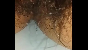 Preview 4 of Tamil Women Toilet Videos - Ba chi tu suong khi chong vang nha.q
