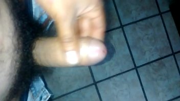 Preview 1 of Xnxx Mapouka - El lechero