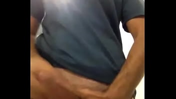 Preview 2 of Big Booty Latina Ass Nayara - Punheta com Gozada